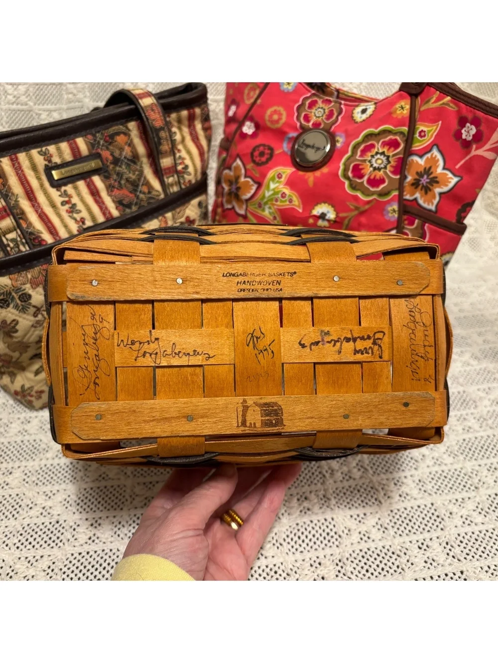 Longaberger Basket with Liners & 4 Signatures - 1995 & 2 Purses